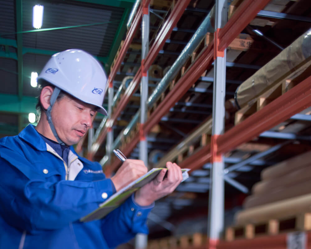 中村哲幸運転席にて